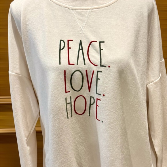 Rae Dunn Cream PEACE LOVE HOPE in Red Green Letters Christmas Sweatshirt Size XL - Picture 3 of 6